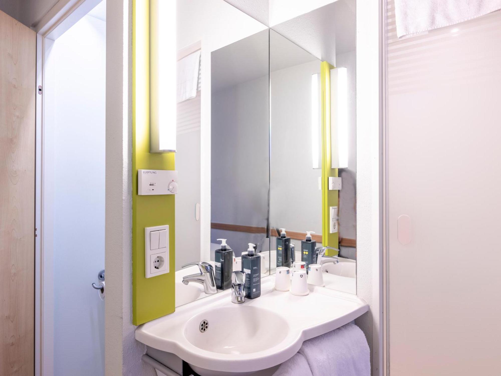 B&B Hotel Saarbruecken-Ost Dış mekan fotoğraf